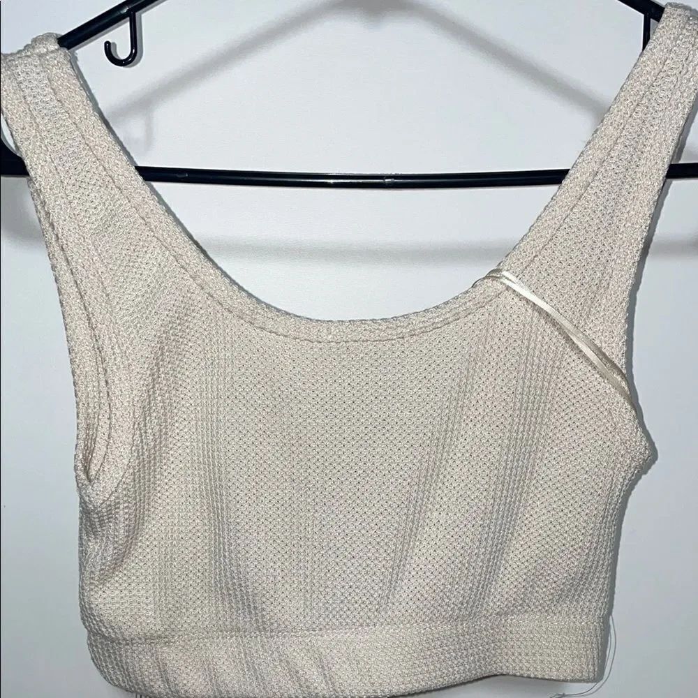 Cream Ribbed Buttoned Crop Tank Top - Picture 4 of 6